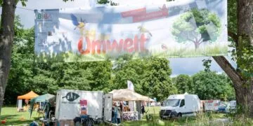 Großer Andrang beim Tag der Umwelt auf der Jahnwiese 14 Beim dritten „Tag der Umwelt“ auf der Jahnwiese gab es viel Praktisches
und Anschauliches zum Erleben. Quelle: Landratsamt Bamberg, Christian Lorenz