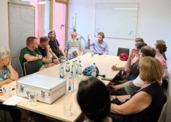 Verkehr im Berggebiet: Stadt Bamberg setzt auf Dialog und neue Daten 10 Oberbürgermeister Sebastian M. Niedermaier hat die Bürgervereine
zum Austausch über die Torschuster-Zukunft eingeladen. Quelle: Stadt Bamberg, Sonja Seufferth