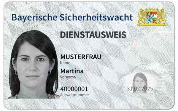 Sicherheitswacht in Oberfranken erhält neue Dienstausweise 11 Sicherheitswacht in Oberfranken erhält neue Dienstausweise 1