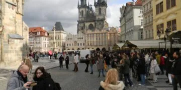 Bürgerreise nach Prag verbindet Kultur und Weihnachtszauber 13 Prag bietet so einiges. Das Motiv zeigt den Altstädter
Ring mit der Teynkirche im Hintergrund. Quelle: Gerhard Beck