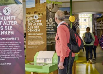 Im Zentrum Welterbe war zum Tag des offenen Denkmals unter
anderem die Ausstellung 'Welterbe und Nachhaltigkeit – Die Zukunft
ist älter als Sie denken' zu sehen. Quelle: Stadtarchiv Bamberg, Nadine Gumpert