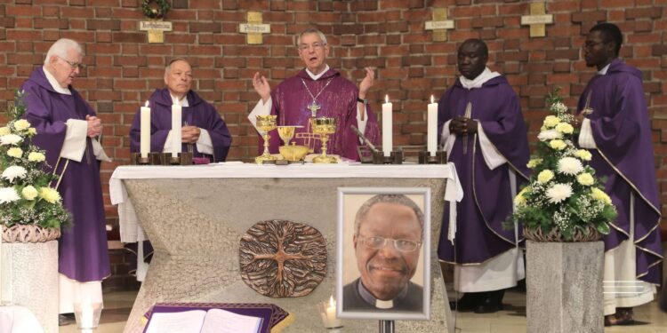 Trauergottesdienst in Oberhaid mit Erzbischof em. Ludwig Schick
(Foto: Michael Kleiner)
