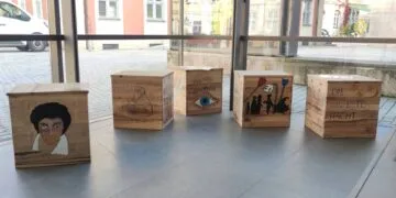Schüler gestalten Kunstwürfel zu E. T. A. Hoffmann in Bamberg 14 Kommunikationswürfel. Quelle. ETA Hoffmann Theater Bamberg
