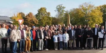 40 Jahre Jugendverkehrsschule Burgebrach: Sicherheit fürs Leben 15 Gruppenbild. Quelle: Marktgemeinde Burgebrach / Polizeiinspektion Bamberg-Land
